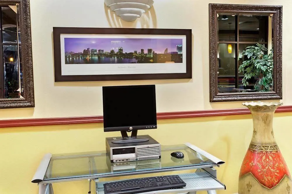 Motell Days Inn & Suites By Wyndham Orlando Airport