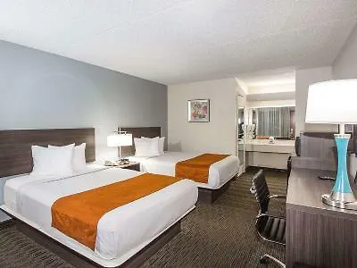 Days Inn & Suites By Wyndham Orlando Airport Motell
